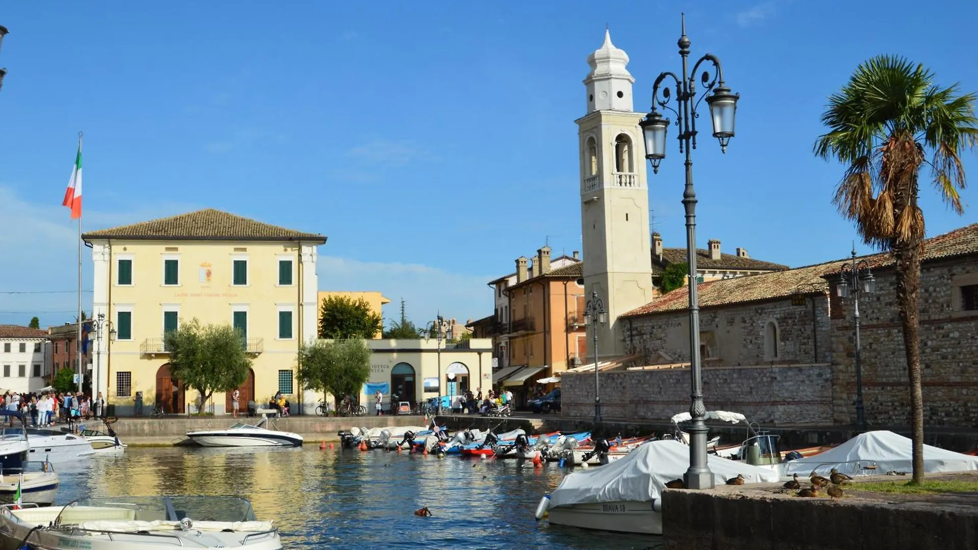 Verbena Holiday Apartment Lazise Italy